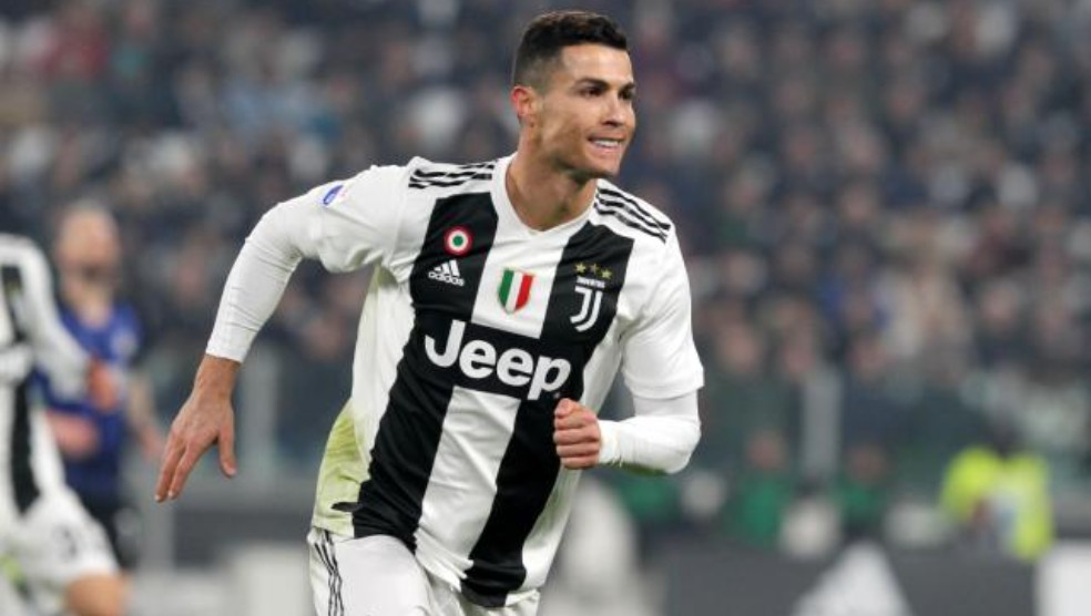 实况足球中锋传奇,实况足球已掌握10个球员技巧