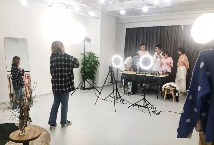 服装生意没人开单,服装生意经营方法