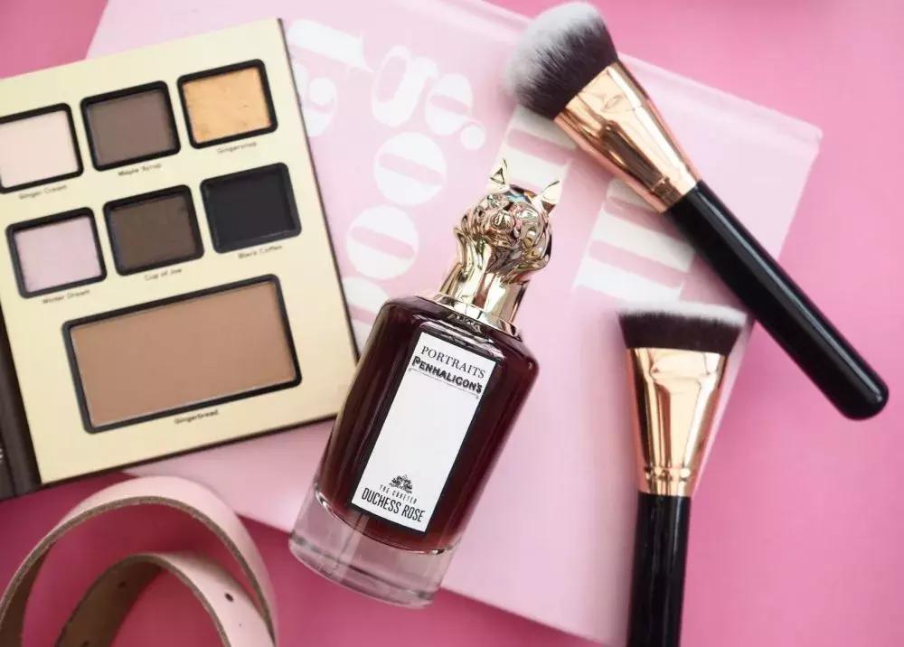 一闻就觉得不简单的香水推荐,让人一闻就无法自拔的香水推荐