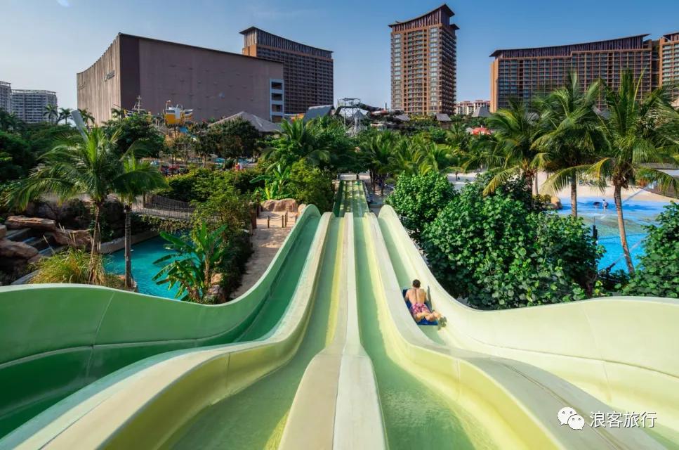 这里是集酒店、商场、餐饮、游乐园、探险王国一体的三亚度假酒店