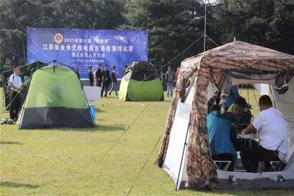 对讲机和电台不是想玩就玩的，业余无线电却真的是不业余