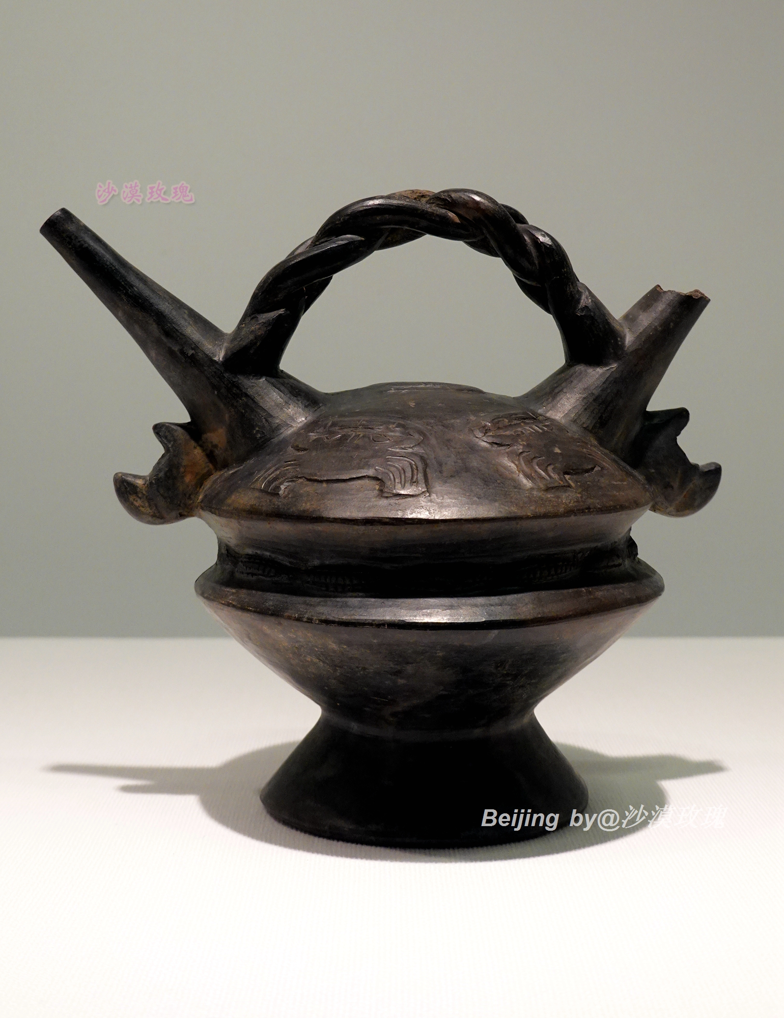 这个民族打造了古代秘鲁最精美的黄金头饰，比印加帝国早500年