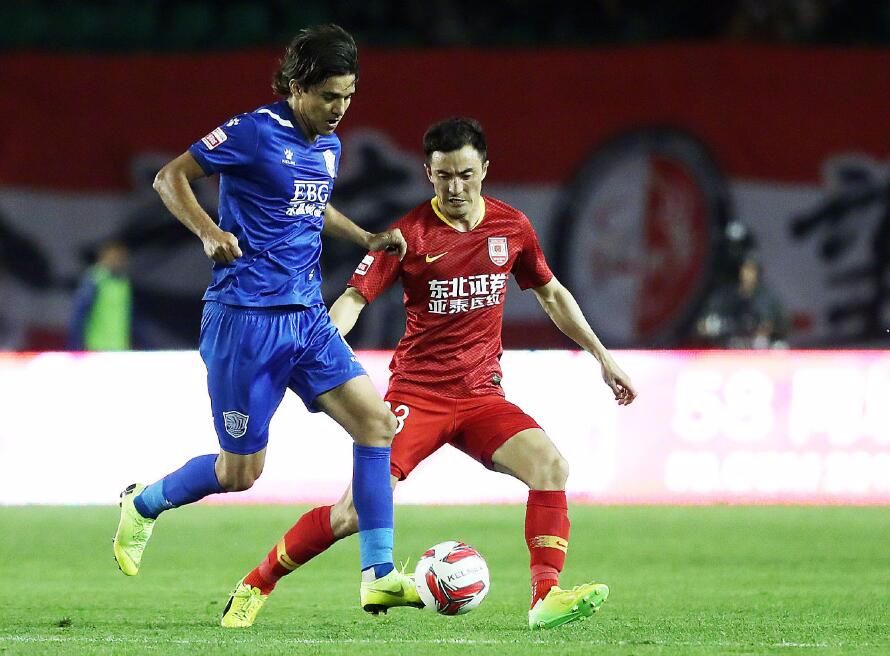 前中超冠军主场惜败,中超联赛惨败