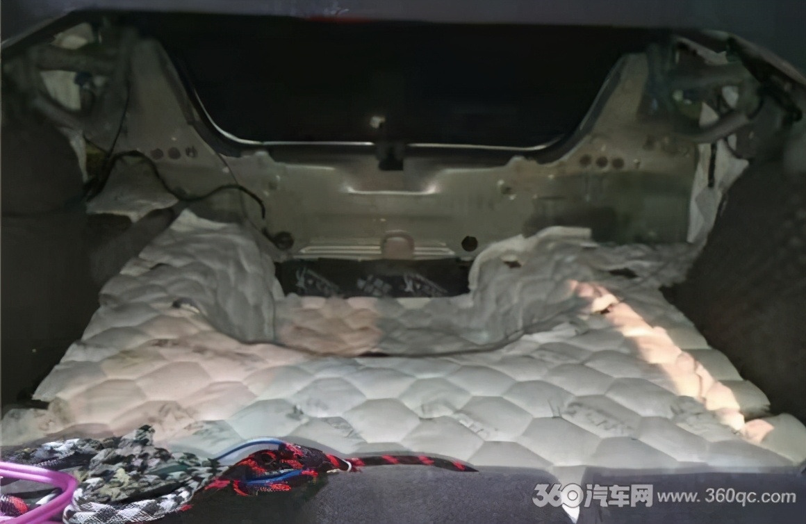 迈腾帕萨特凯美瑞隔音效果对比,迈腾330和a4l隔音效果对比