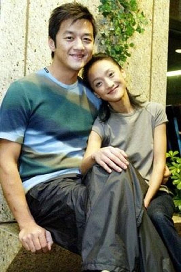 窦鹏当年做了什么，让周迅伤心欲绝，从此恋爱不再对男人死心塌地