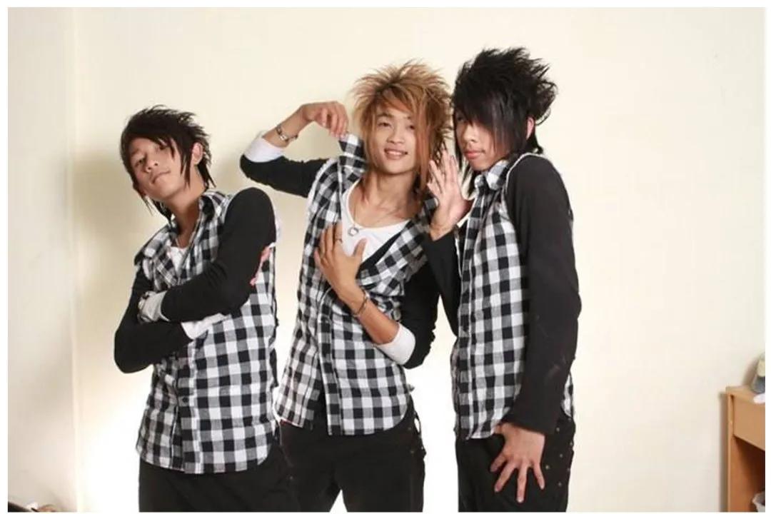 越南人的裙子,越南人做衣服