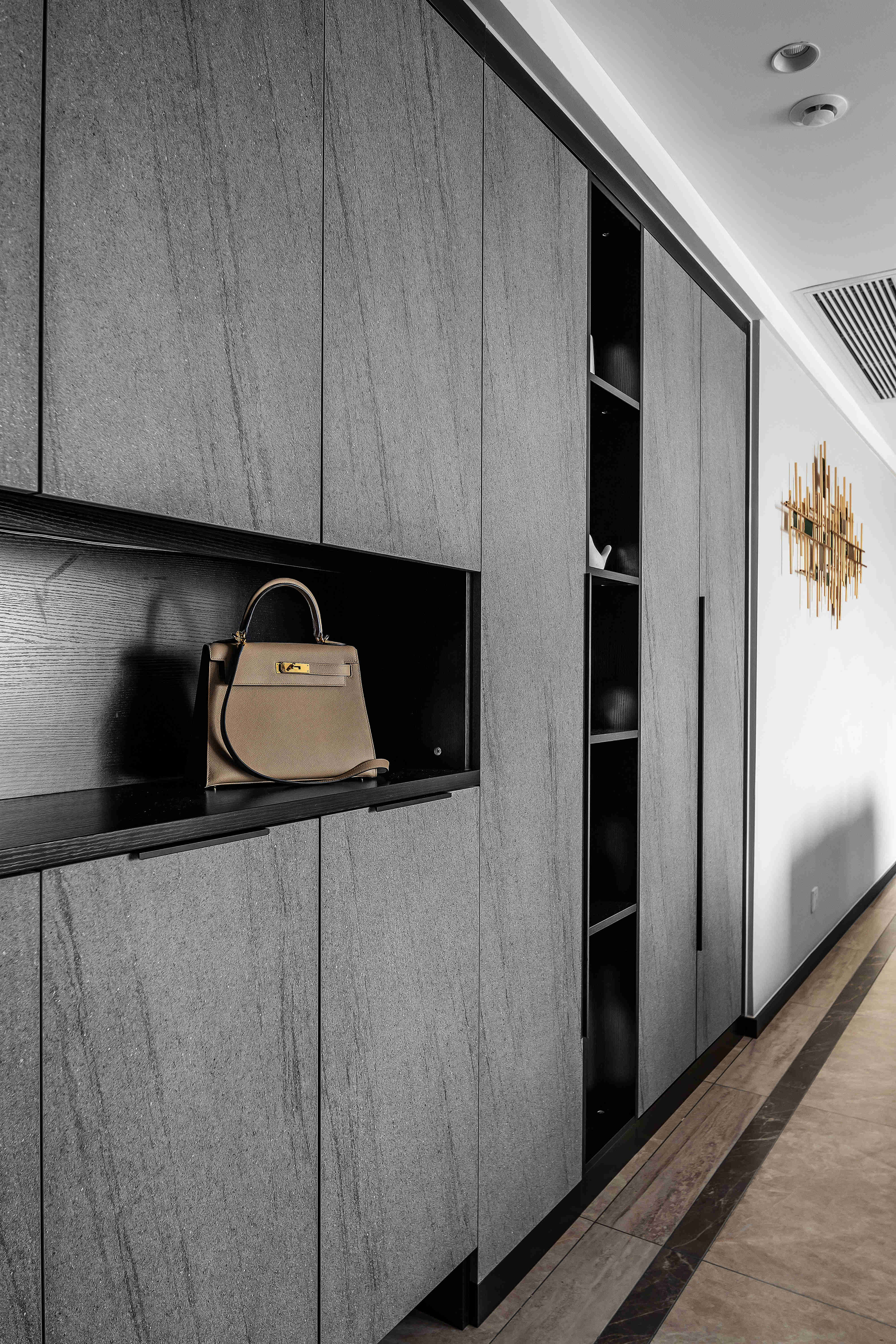 终于出现了！让我一眼爱上的品质感轻奢大house