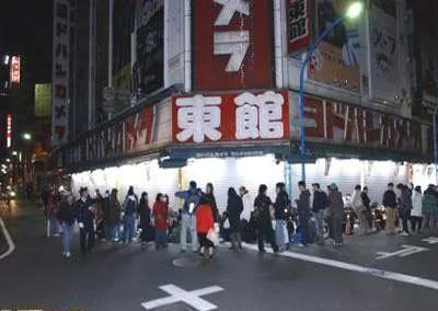 索尼掌机psp3000跟任天堂对比,psp和任天堂哪个好