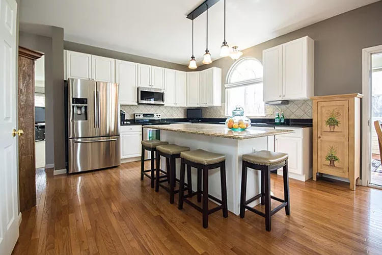 木地板清洁保养方法及注意事项,木地板清洁保养方法与注意事项