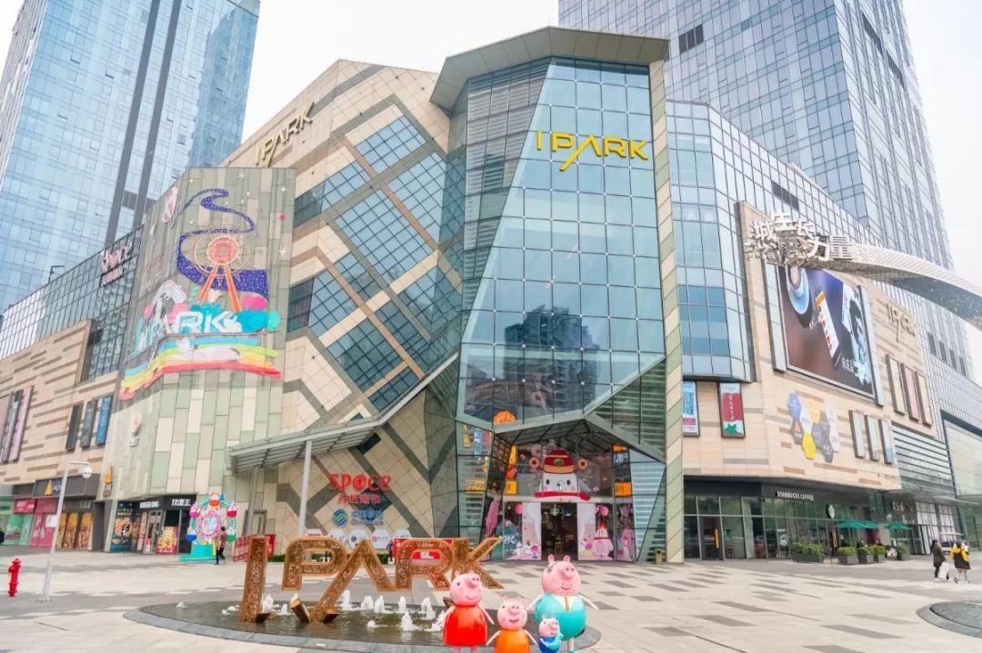 至强扫货攻略！佛山CBD潮玩新地标，女生月购物狂欢！