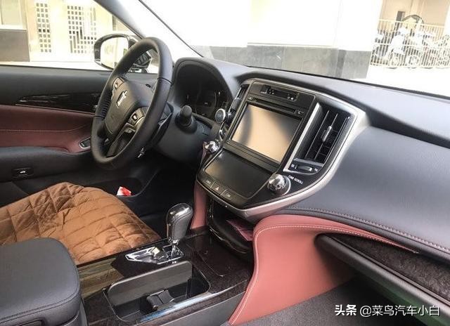 丰田皇冠2023款配置家用推荐,购买全新丰田皇冠怎么选