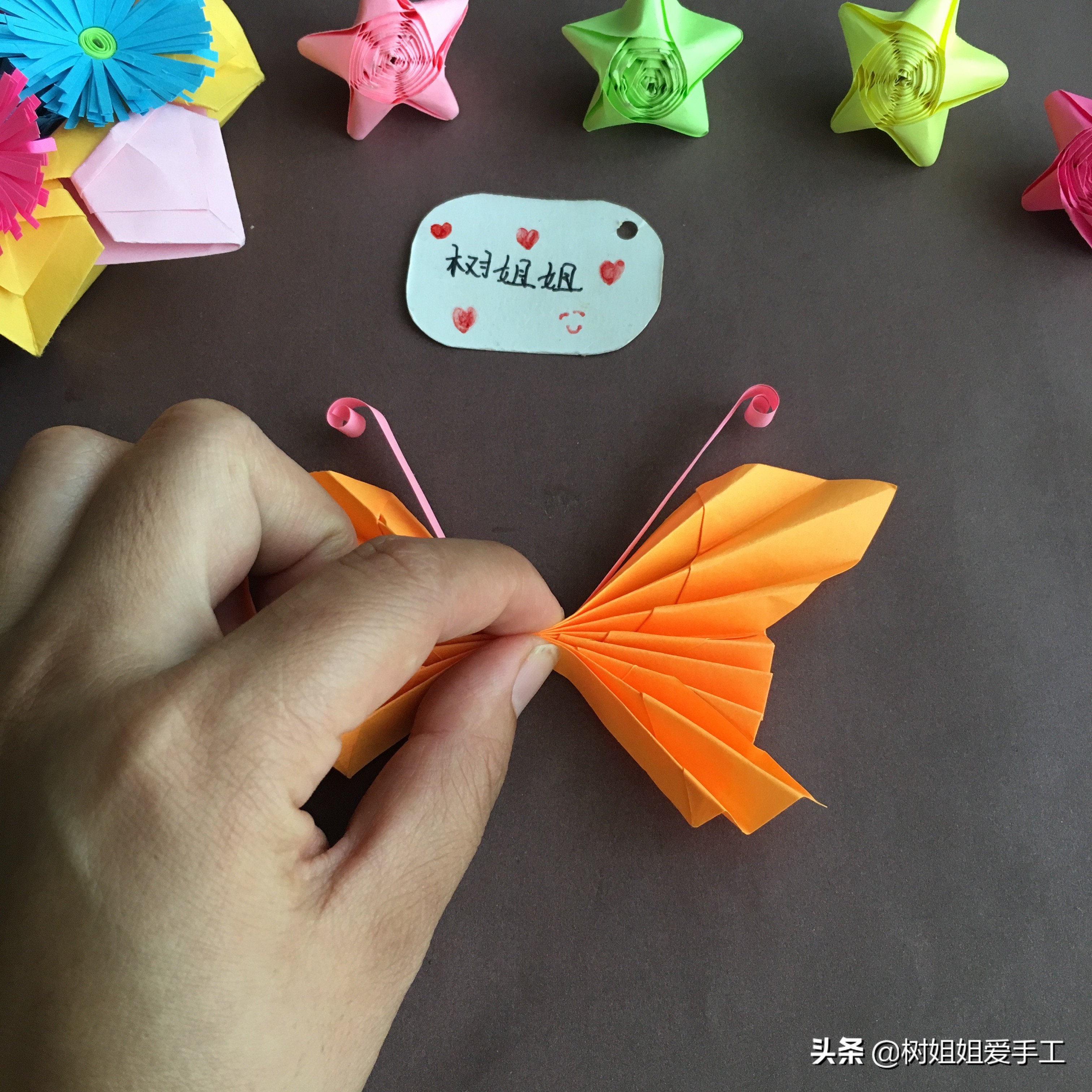 用一张正方形折纸做一个蝴蝶,动物折纸蝴蝶加讲解