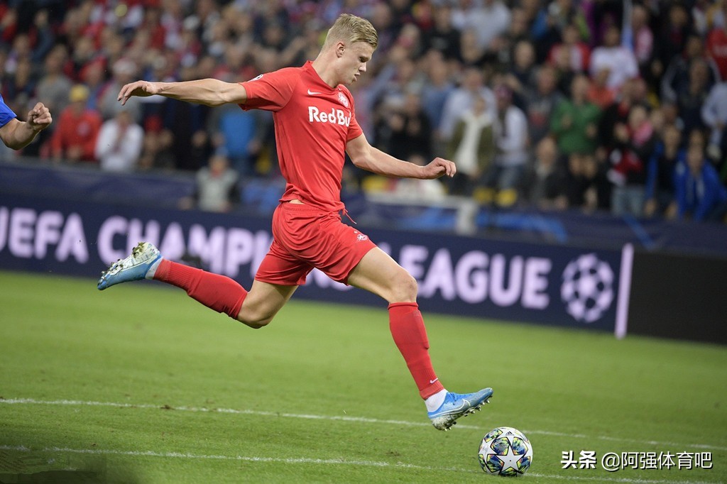 欧冠12场11胜狂轰30球,新星完成首充最佳球会