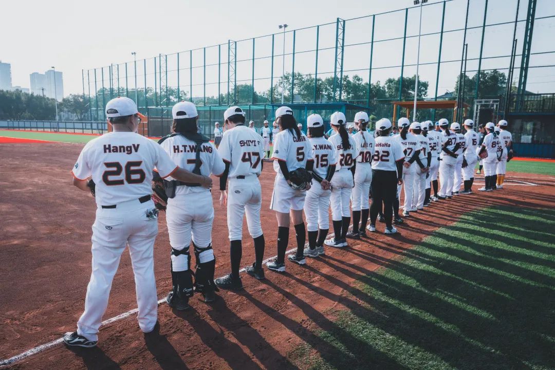 “Girls,baseballisfun!”——第二届曦照女子棒球赛纪实