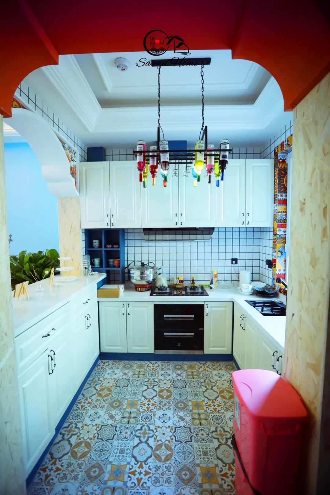 漫游世界后，80后辣妈在海边打造梦幻乌托邦，妆点绚烂人生