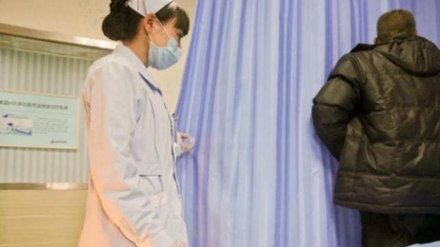 处理男病人隐私时，女护士会觉得尴尬吗？医护人员说出实情