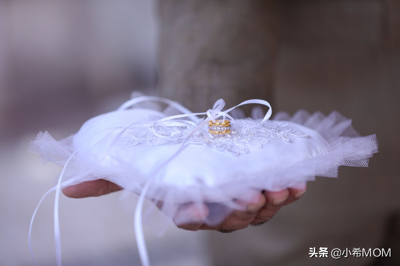 阿娇赖弘国离婚真相大揭秘,阿娇与赖弘国婚姻状况