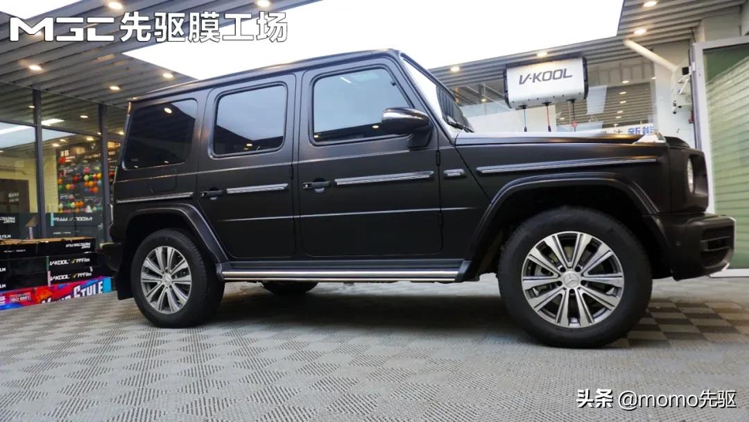 三十年不变经典传承硬汉的态度奔驰大G​装贴哑光系列车衣