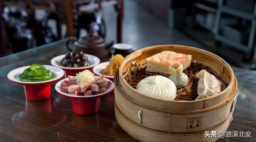 大中午的……看完这篇，更饿了