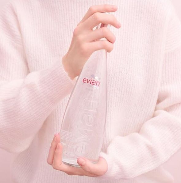 依云如何将一瓶水，成功卖出了奢侈品的味道？