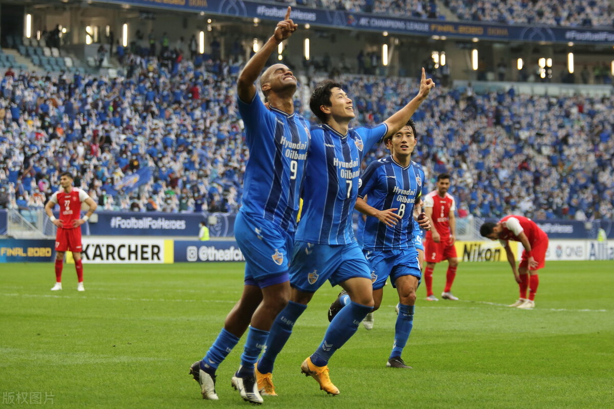 世界著名足球队队徽和标志,足坛十大顶级球队