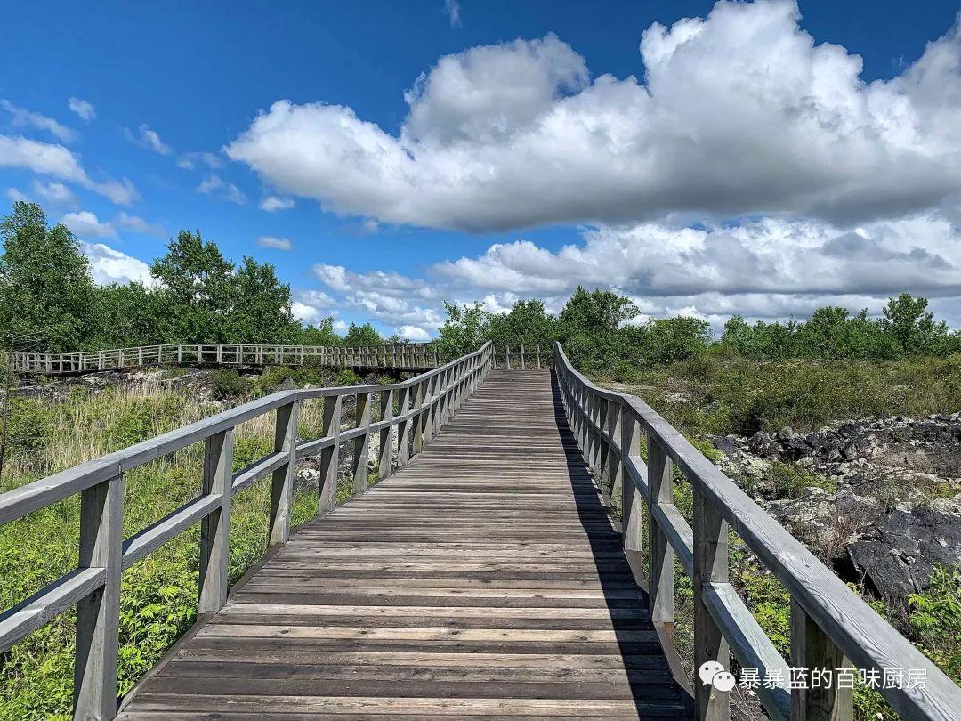 这家水饺店出了一瓶万年稀罕的天然自涌泉,到店免费喝,牛掰啊