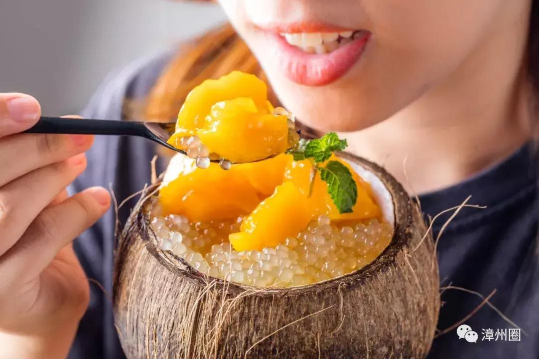 椰子碗甜品颜值高,火爆ins的椰子碗直接送