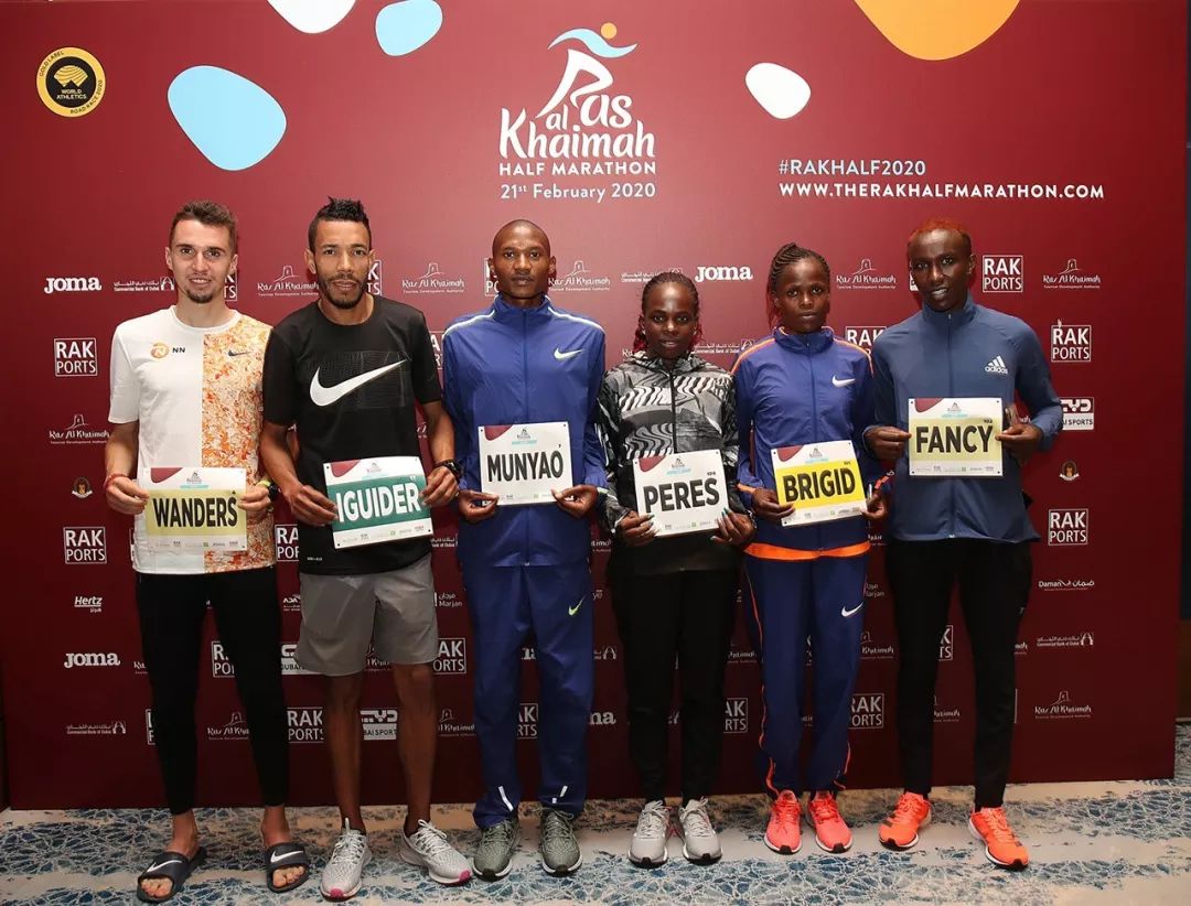 厉害！女子半马世界纪录被打破，成绩1小时04分31秒