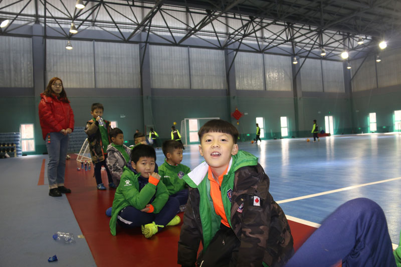 国家级青少年足球赛事西安开赛,西安青少年足球锦标赛比赛