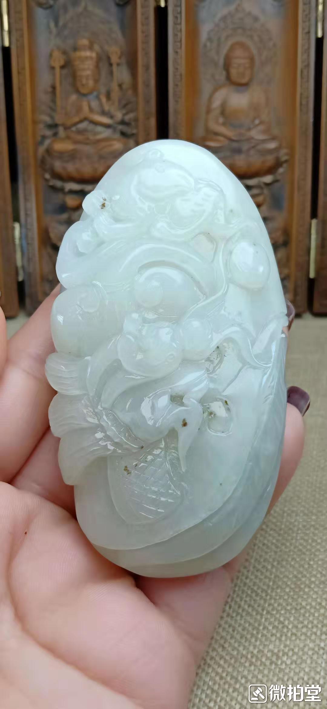 如何鉴别极具收藏价值的和田玉籽料？了解这些对您有帮助