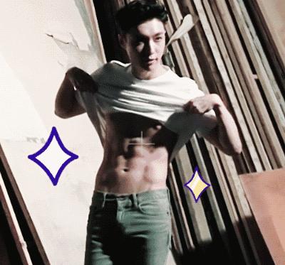 李现有没有腹肌,李现的真腹肌