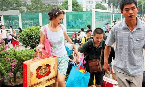 中秋节走娘家最少买几样东西？四个必备品，都备齐咱娘更开心