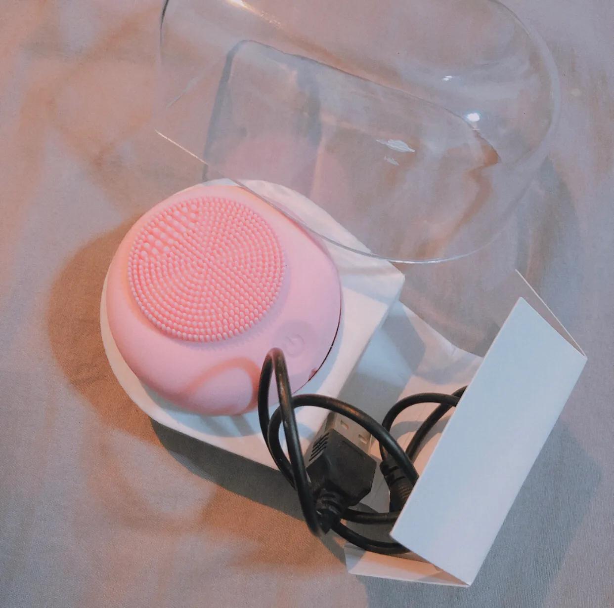 luna平价洗脸仪,lunamini洁面仪