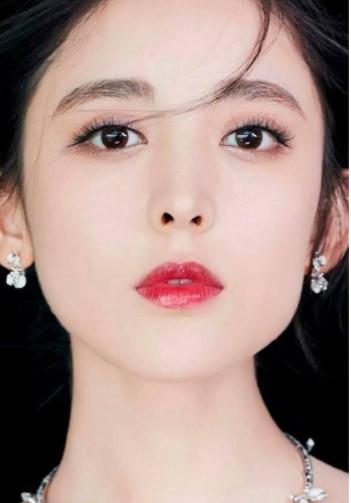 隆鼻前你必须了解的十大隆鼻问题,高级脸到底好不好