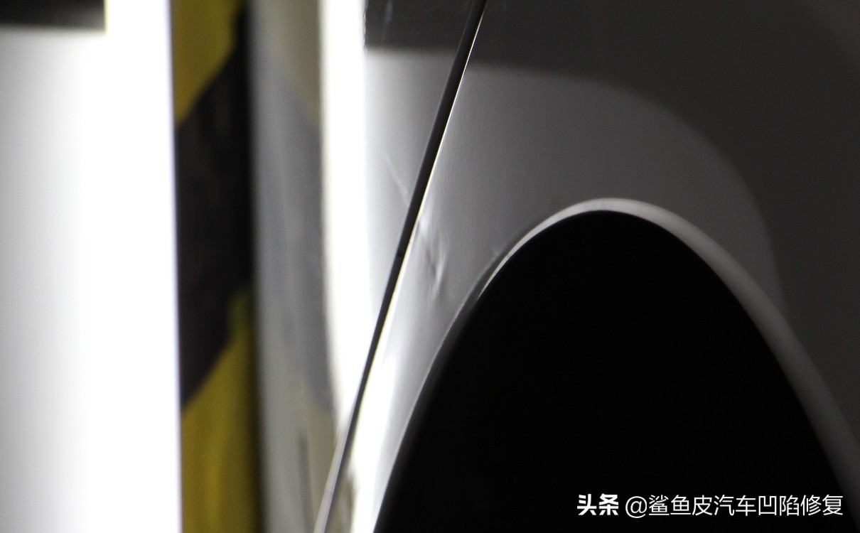 叶子板凹陷修复视频,汽车叶子板凹坑无痕修复多少钱