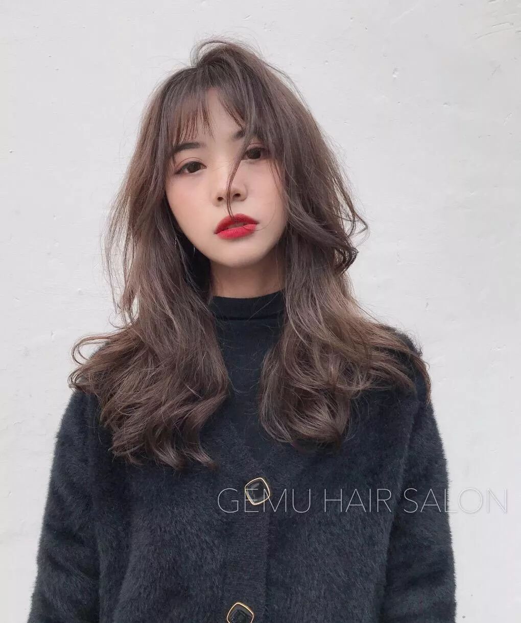 脸大怎么弄发型显脸小,个子矮脸大什么发型好看