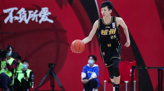 赵岩昊辟谣加盟北京首钢男篮,赵岩昊续约