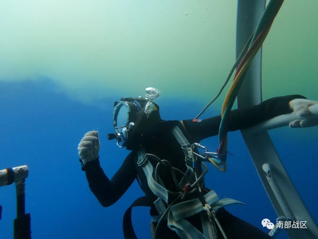 大深度饱和潜水,大深度减压潜水