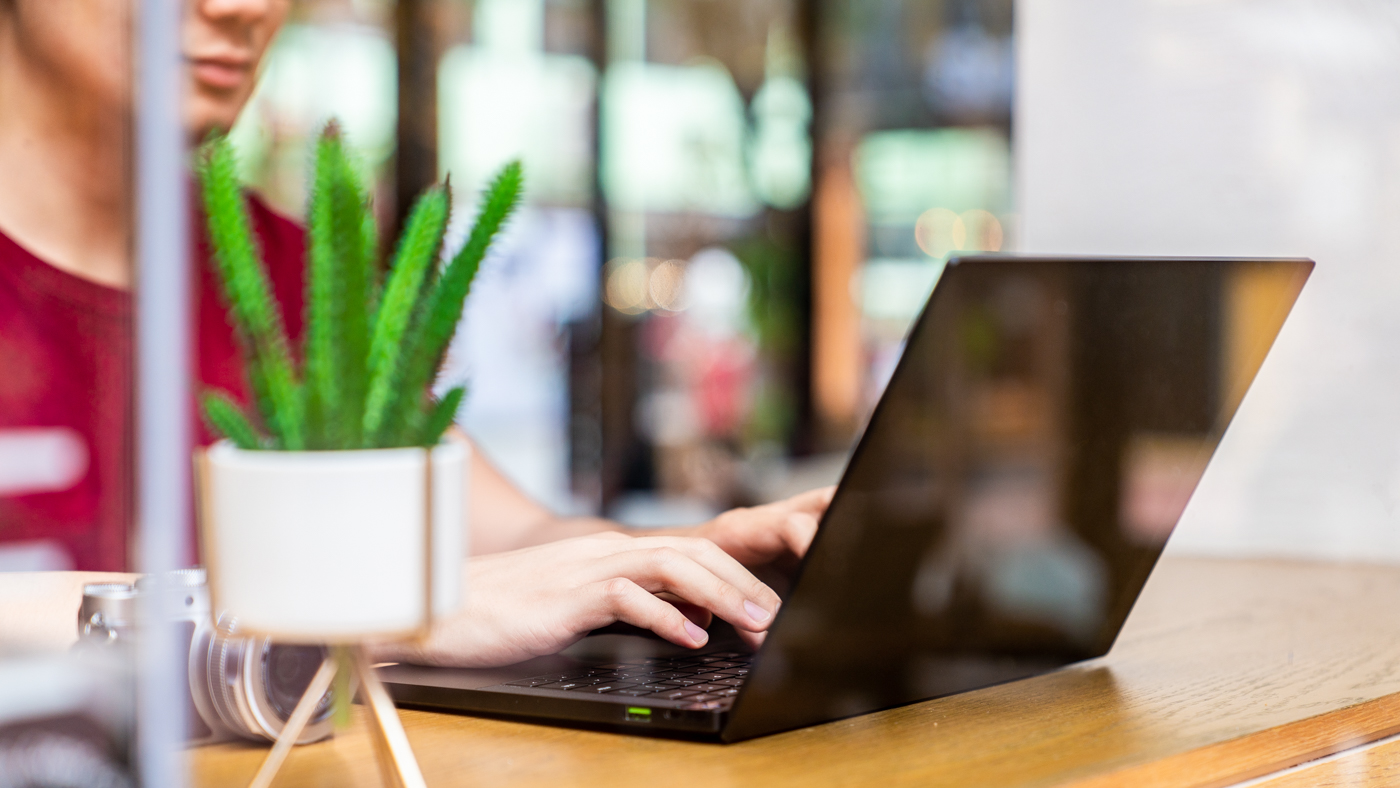 雷蛇razer战核x幻彩版显卡扩展坞,雷蛇战核x连接外置显示器