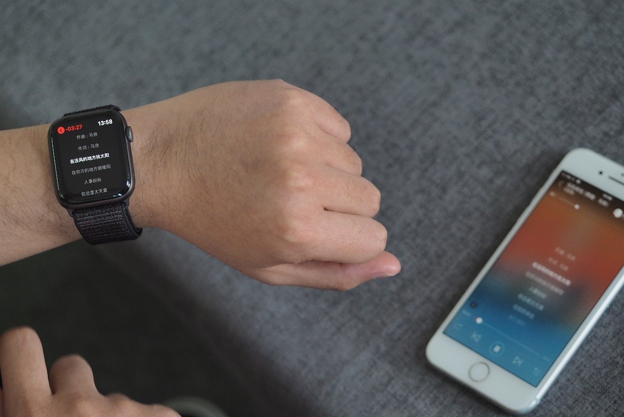 applewatch4沉浸式拆解,applewatchs4支持触觉反馈吗