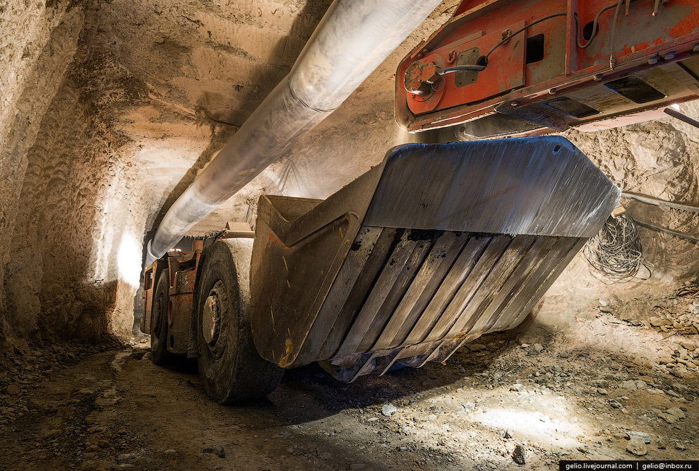 去俄罗斯挖金矿怎么样,真实钻石开采出来的样子