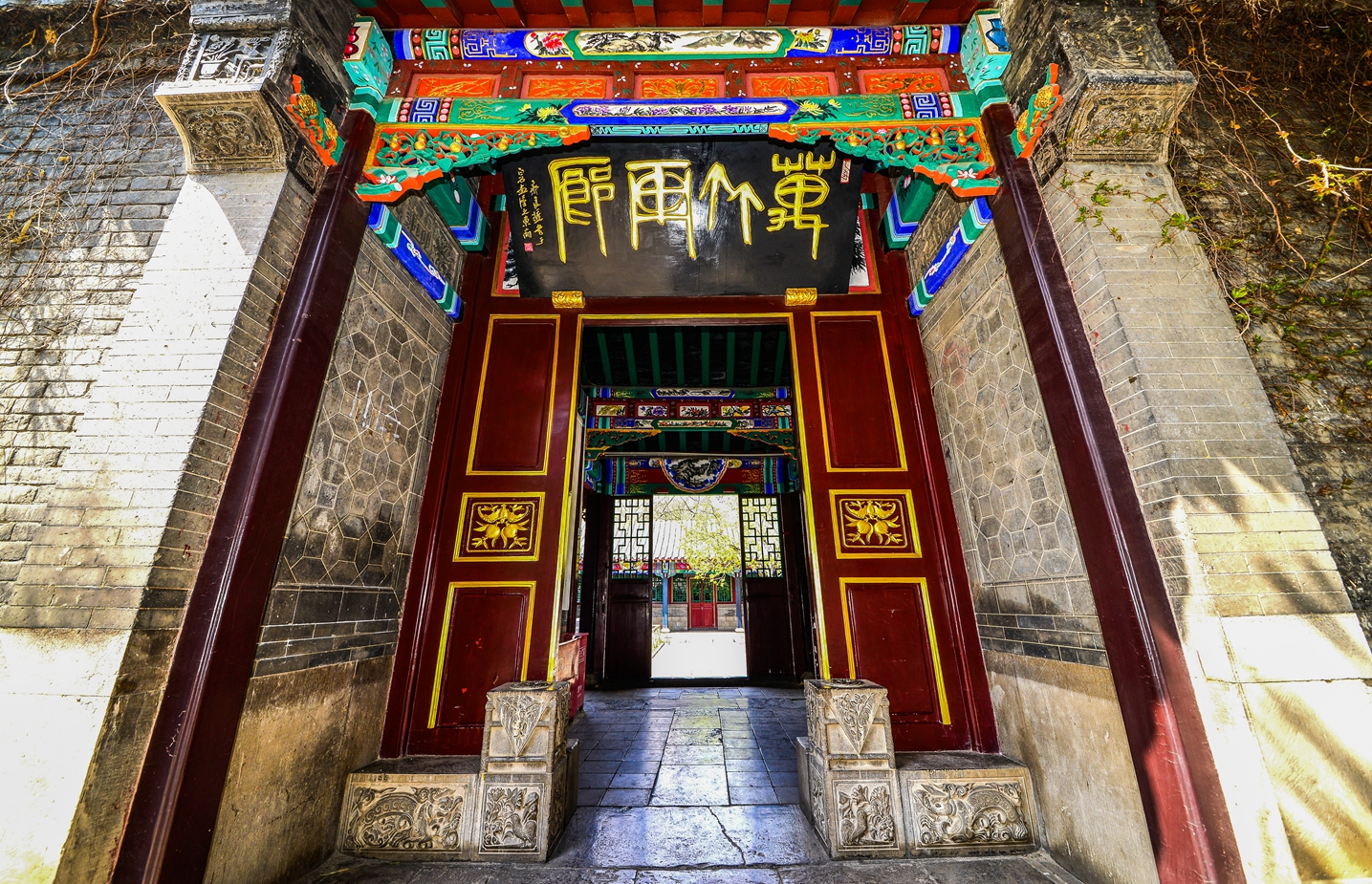 趵突泉诗赵孟頫创作背景,赵孟頫的趵突泉诗