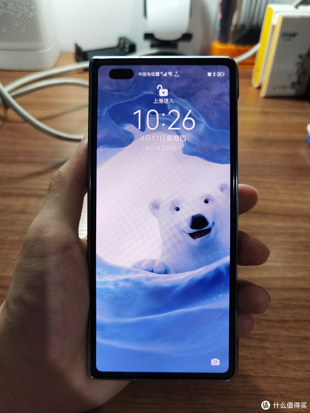 三星fold2对比华为matex2屏幕,华为matex2和三星fold2什么区别