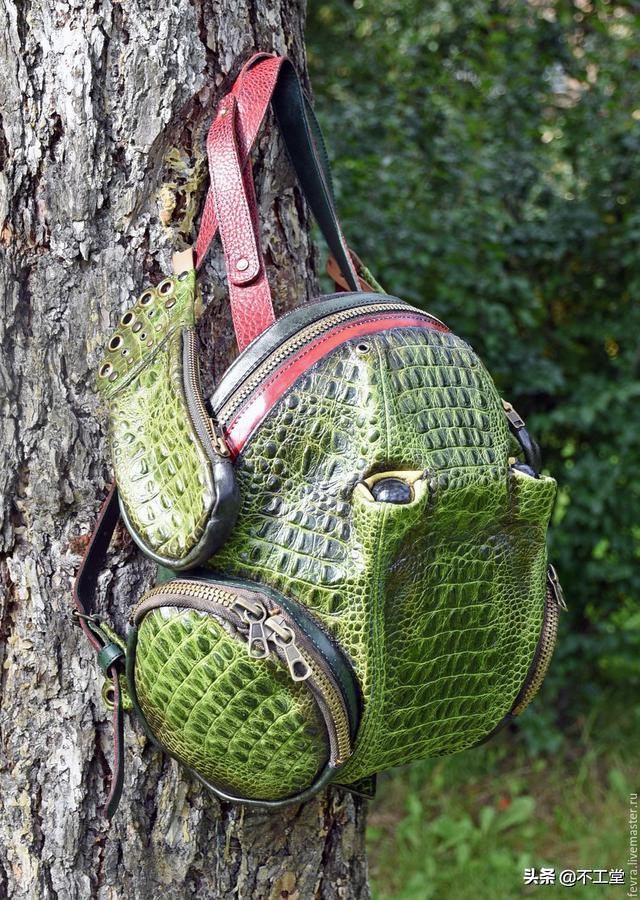 吸引异性表情包,吸引人的眼球包包