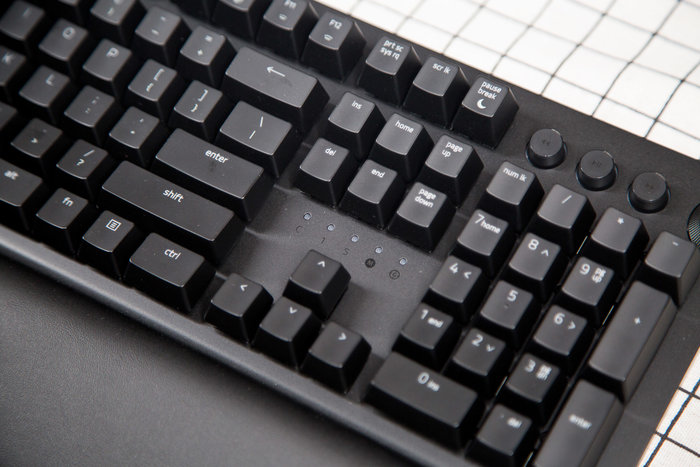 雷蛇黑寡妇精英键盘测评,黑寡妇雷蛇键盘标准版测评