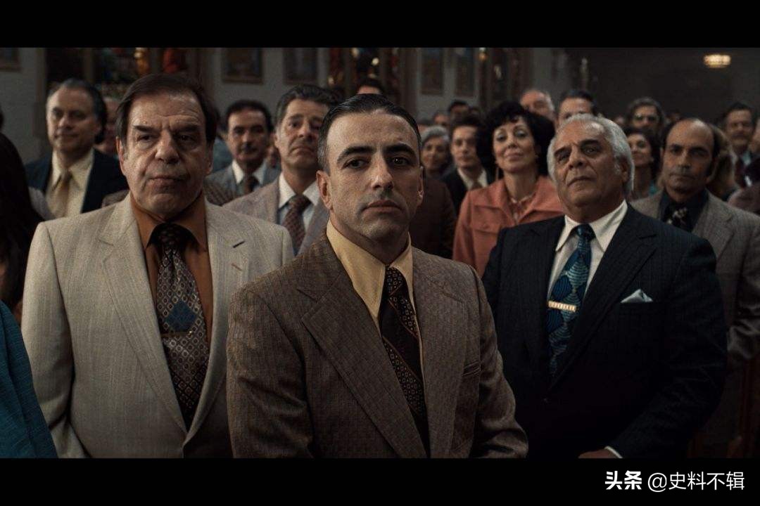 比黑奴地位还低下,曾经的最悲惨族群,如今却通吃美国黑白两道