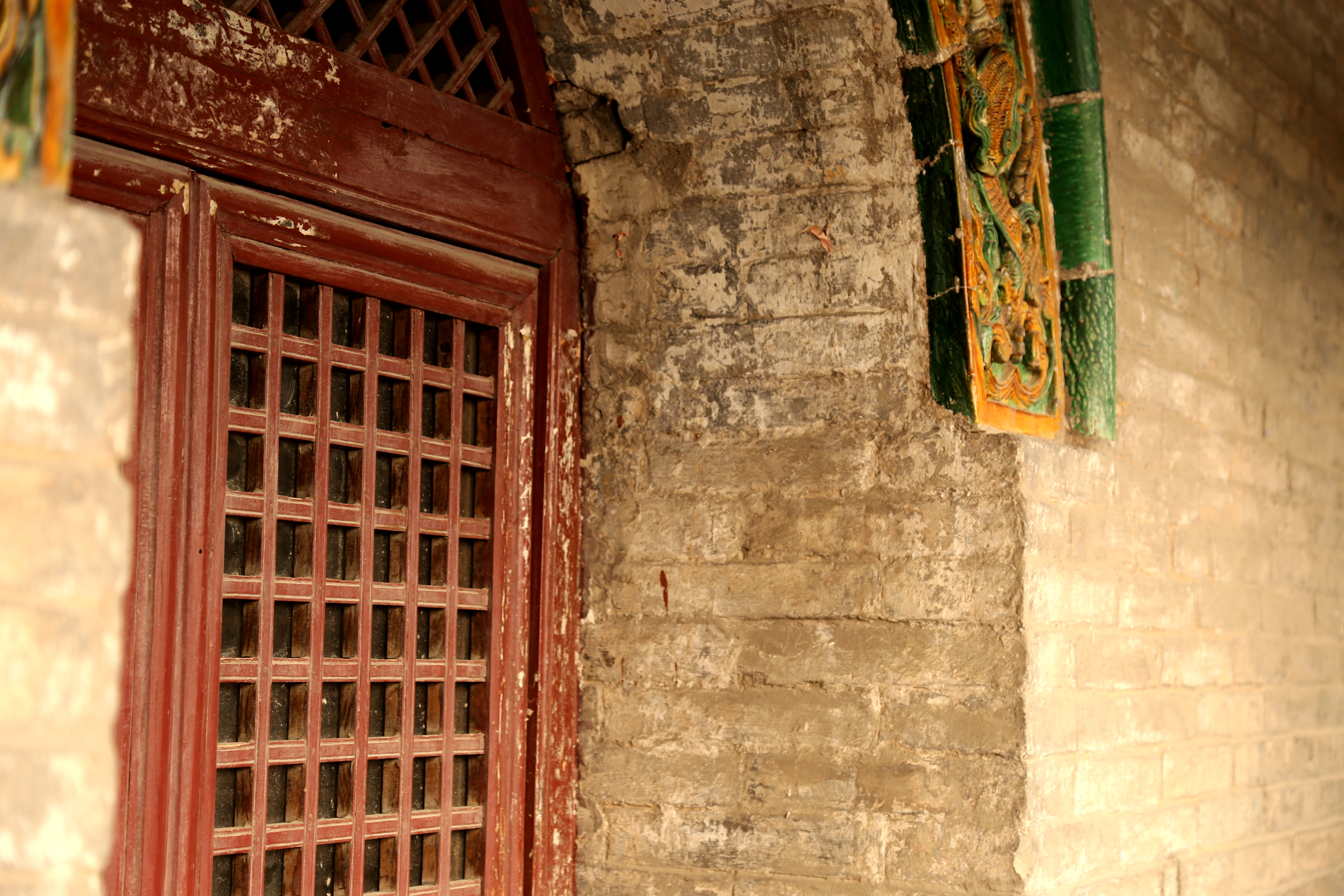 太行八陉中唯一幸存的关楼,穹隆顶上飞檐斗拱,古建中的孤品