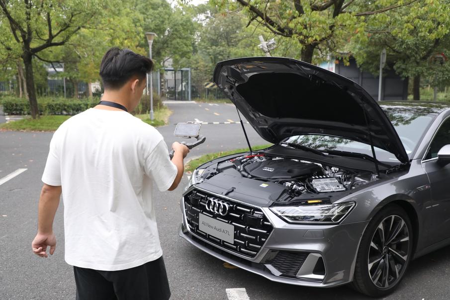 3.0v6全时四驱空气悬挂车型,全系空气悬架6种排量轿跑