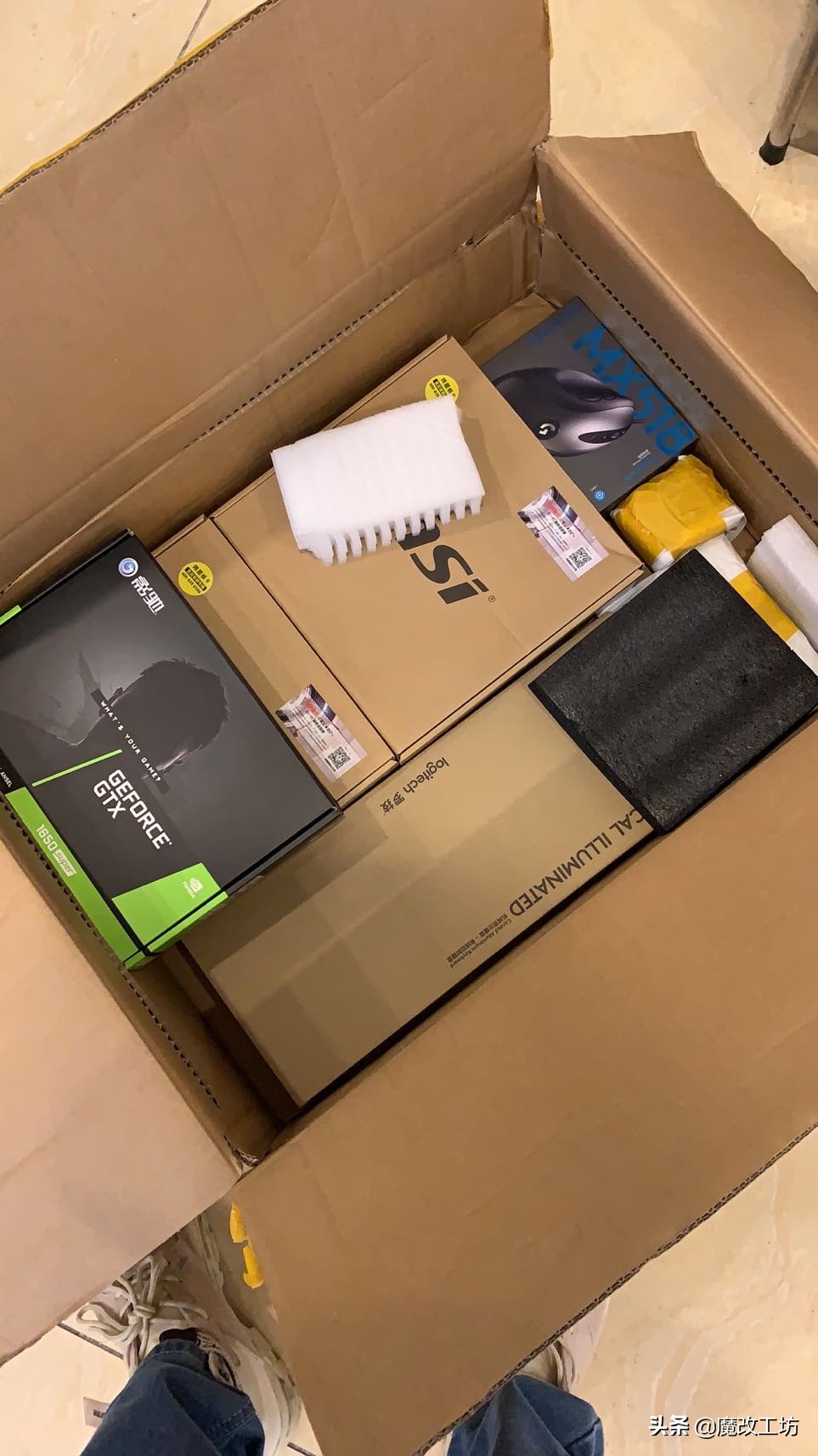 罗技199鼠标,和罗技mx518一样大的鼠标