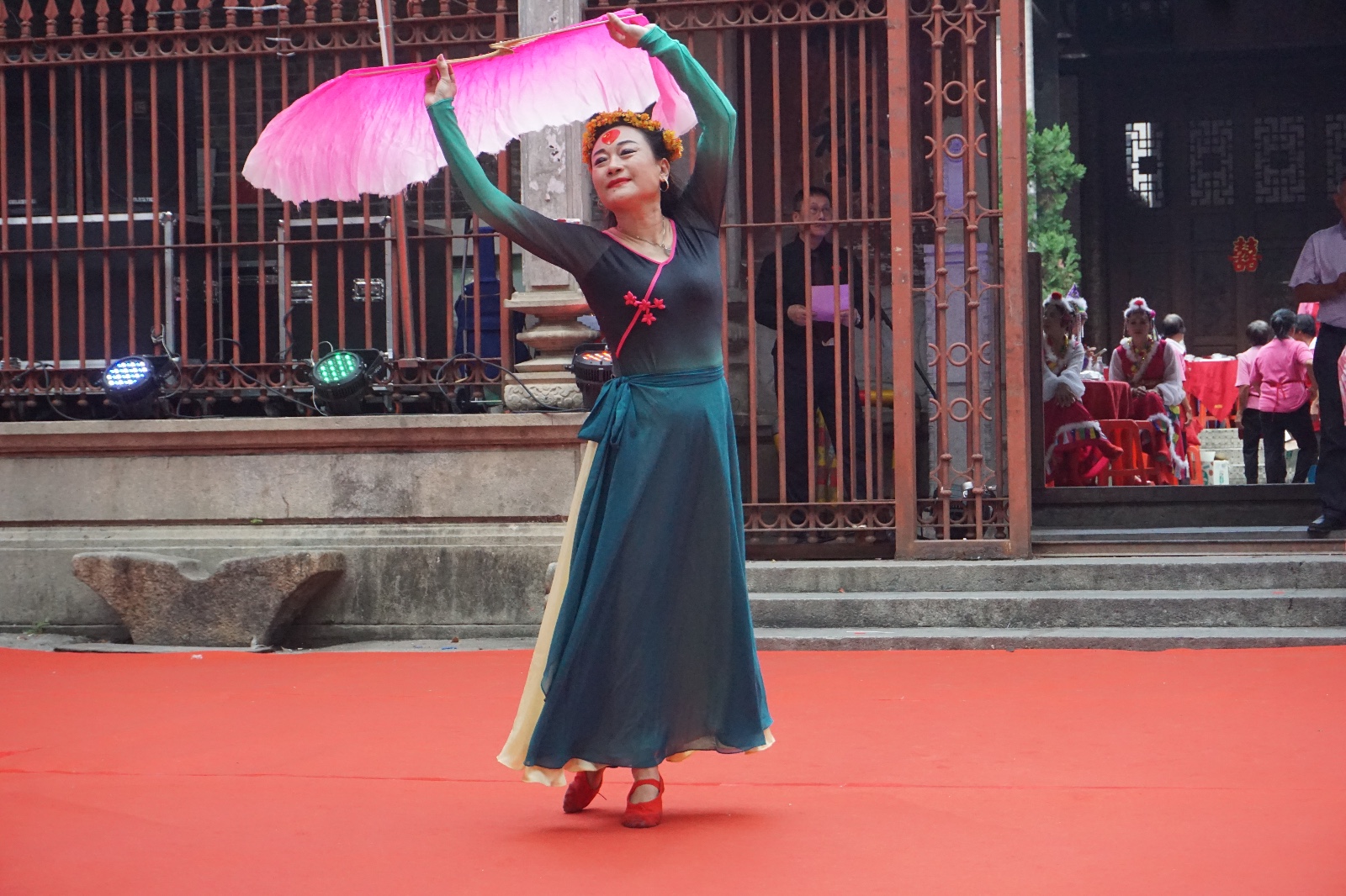 天河｜热闹！一洞公祠重阳敬老摆70多围，老人家笑到“见牙唔见眼”